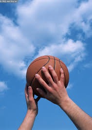 雄鹿105-101湖人 字母哥21分东契奇6犯离场