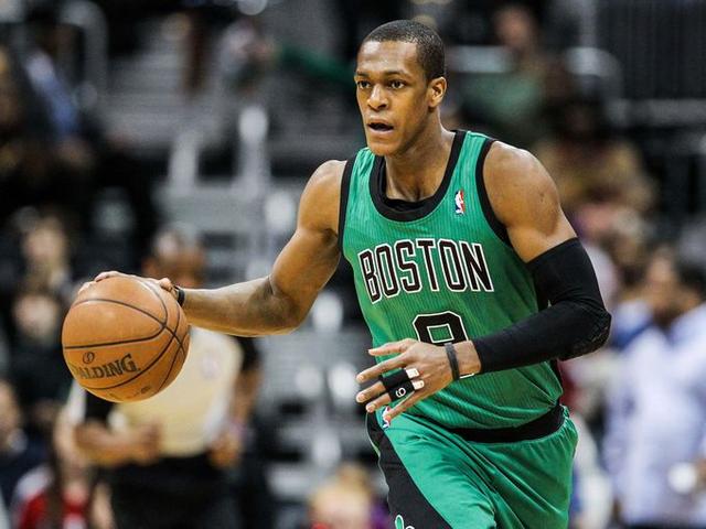 一个备受关 一个备受关